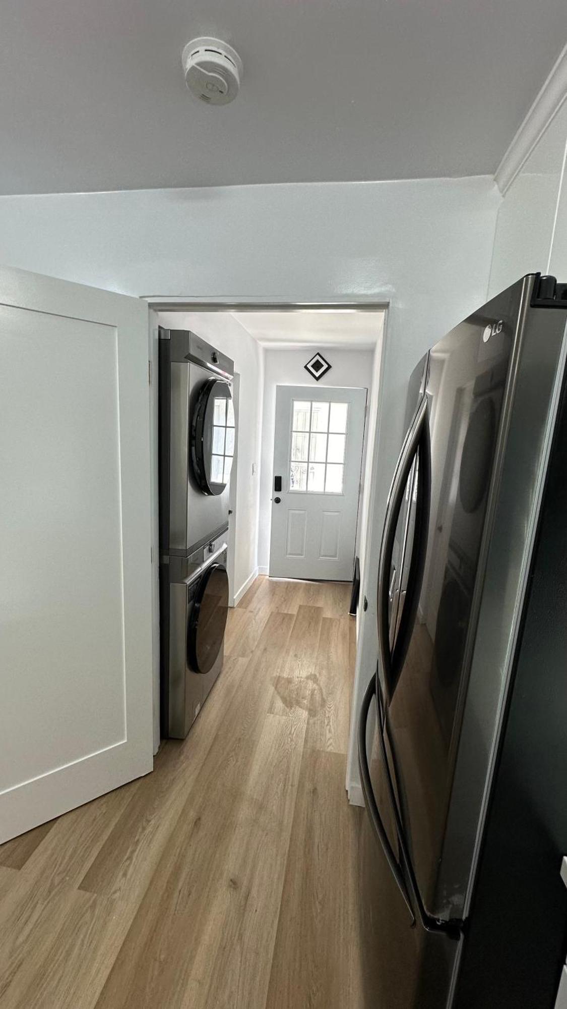 Modern 2br Stylish & Cozy Unit Acomodação com café da manhã 