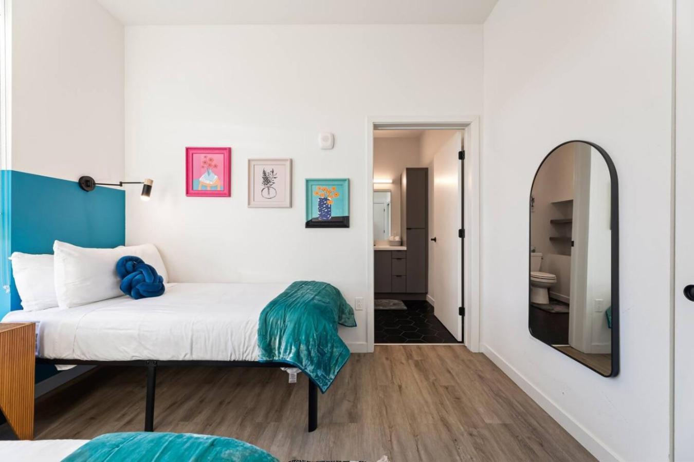 Private Skyloft, Dtla Views, 1 Mile To Dodger Stadium Apartment *
