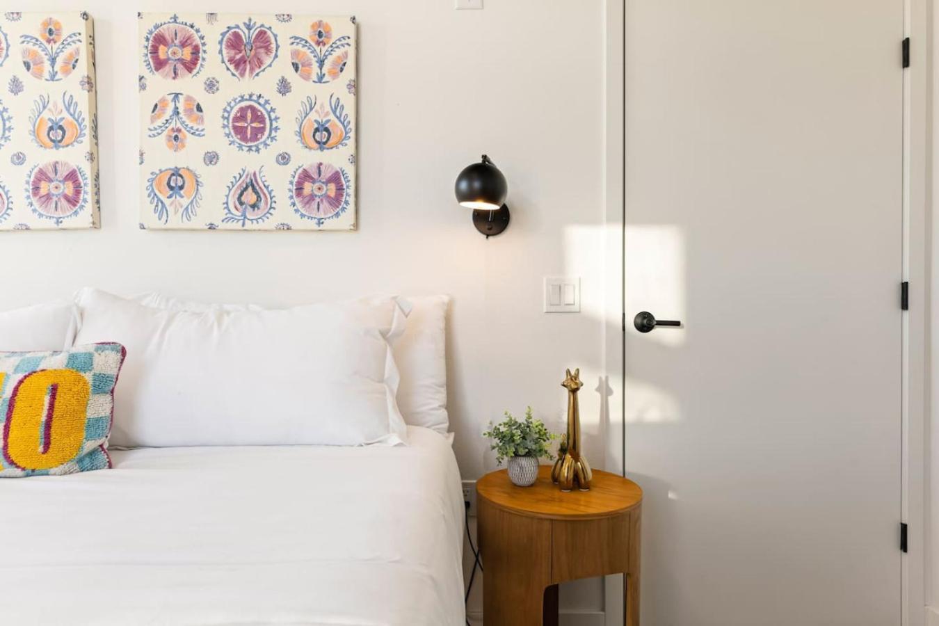 Private Skyloft, Dtla Views, 1 Mile To Dodger Stadium Apartment *