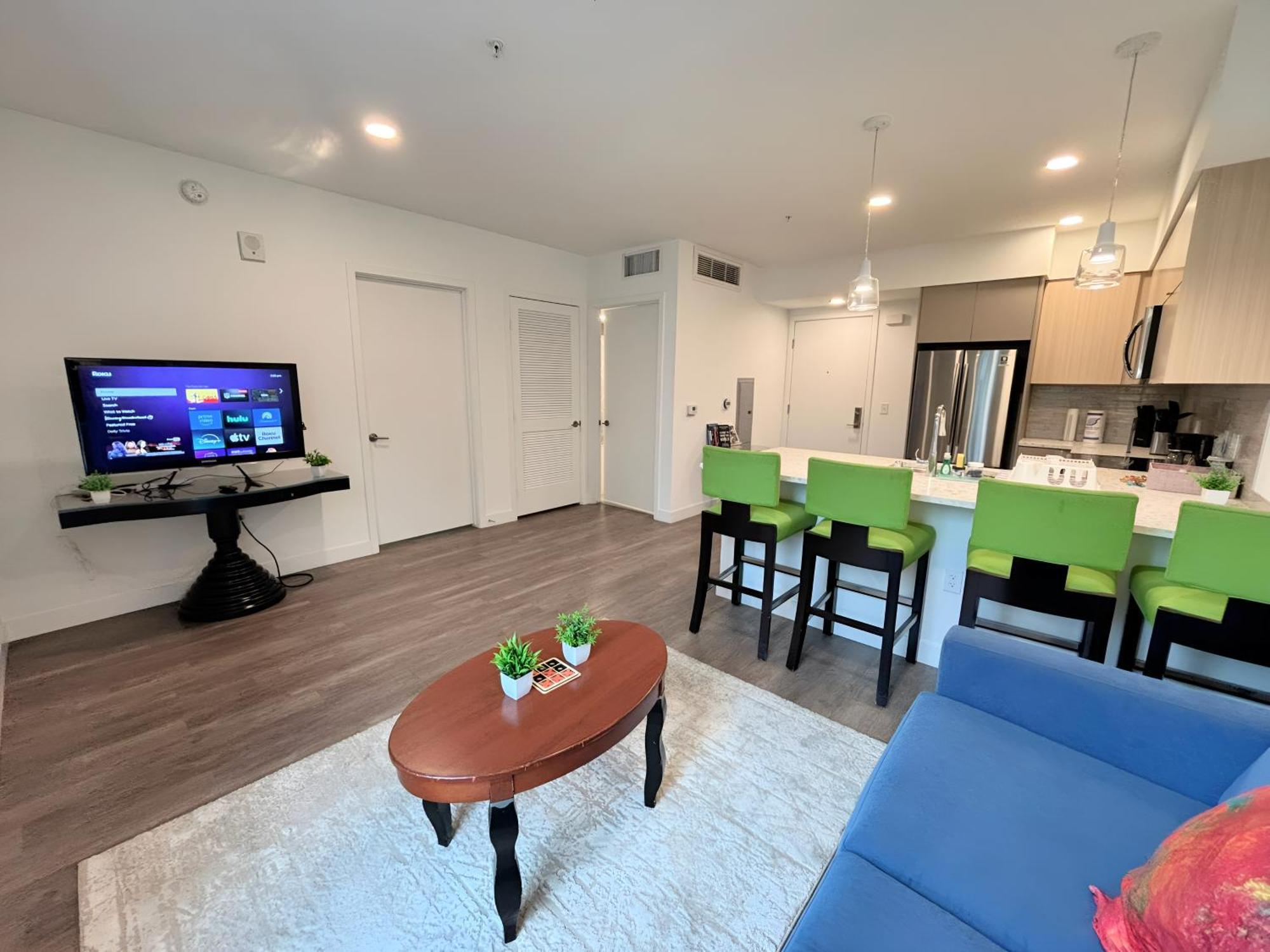 Dream Escape With Great Rooftop Views Los Angeles