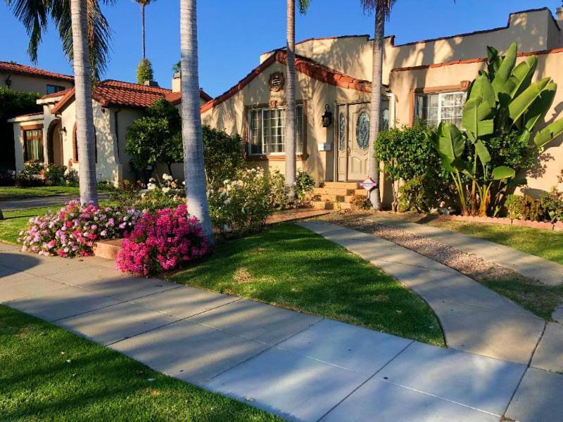 2 Bd Beverly Hills Los Angeles