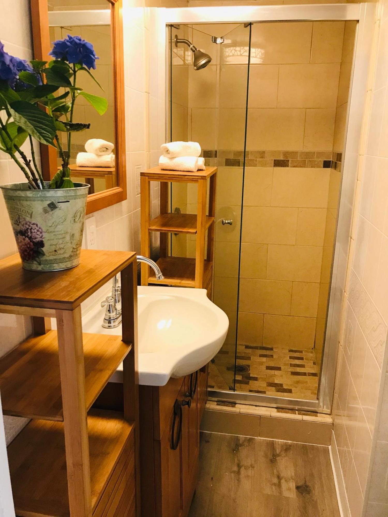 2 Bd Beverly Hills Los Angeles