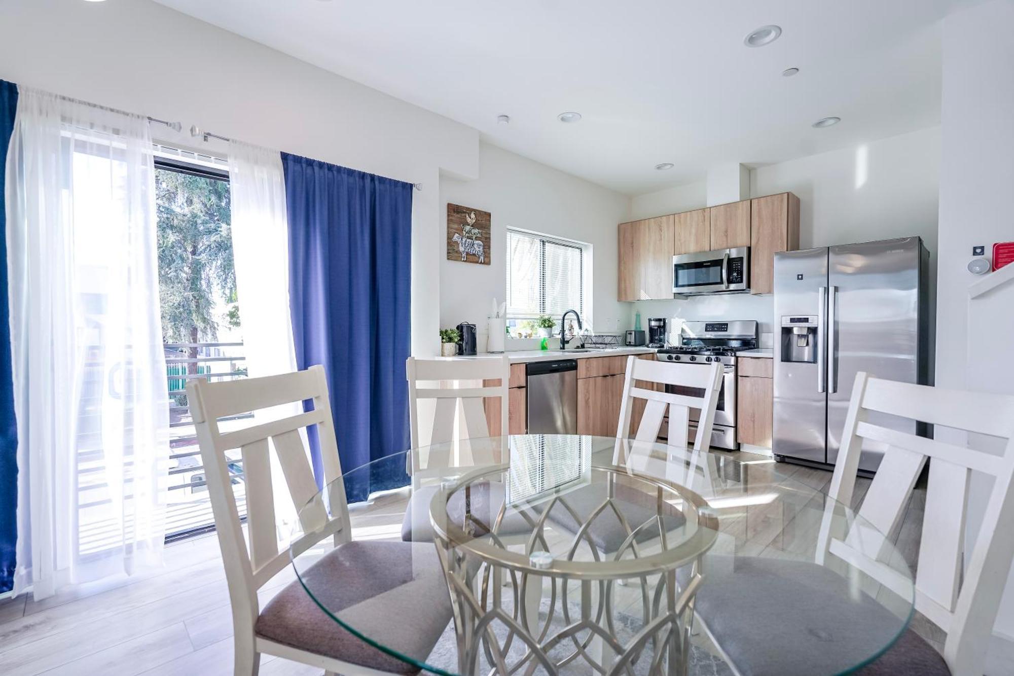 Apartment Hollywood Famous Townhome With Pvt Rooftop Scenic Views Los Angeles