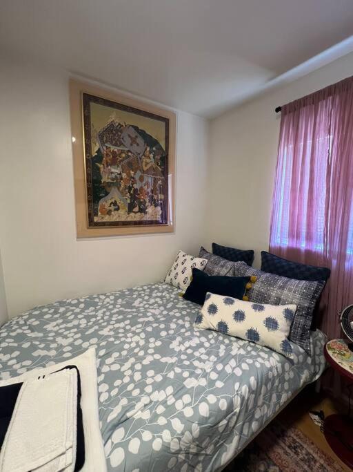Amazing In La Apartment *