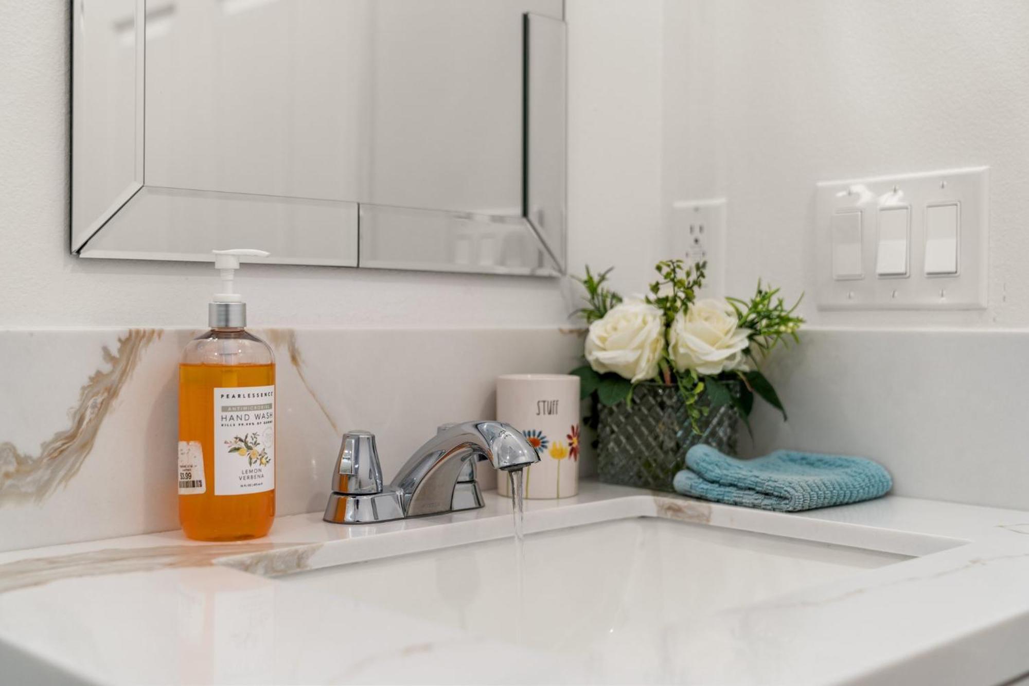 The Avalon - 35 Percent Off April 2025! Low Fees Holiday home Los Angeles
