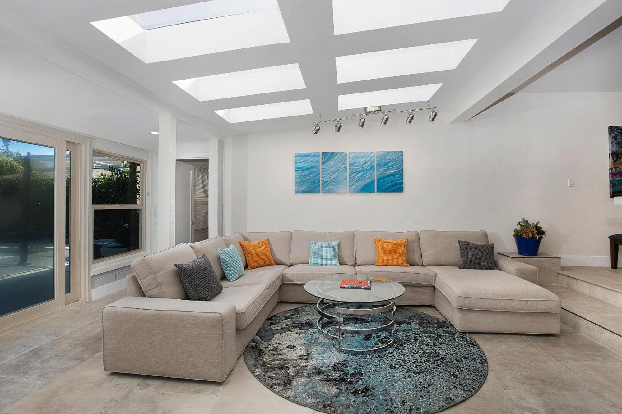 Oasis With Pool And Music By Benvenu Los Angeles