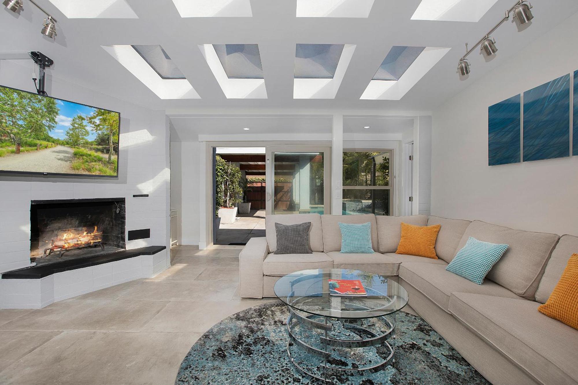 Holiday home Oasis With Pool And Music By Benvenu Los Angeles