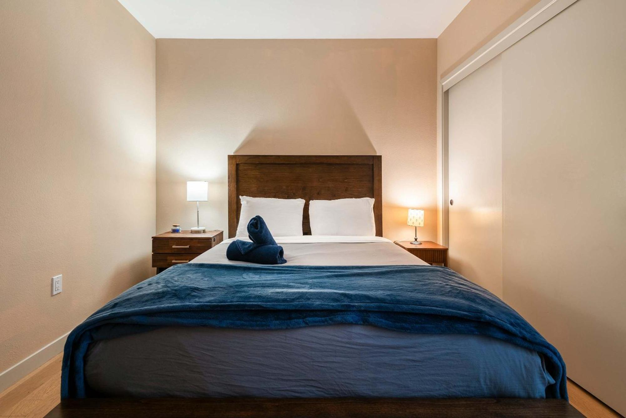 2br Hollywood Walk Luxury * Los Angeles