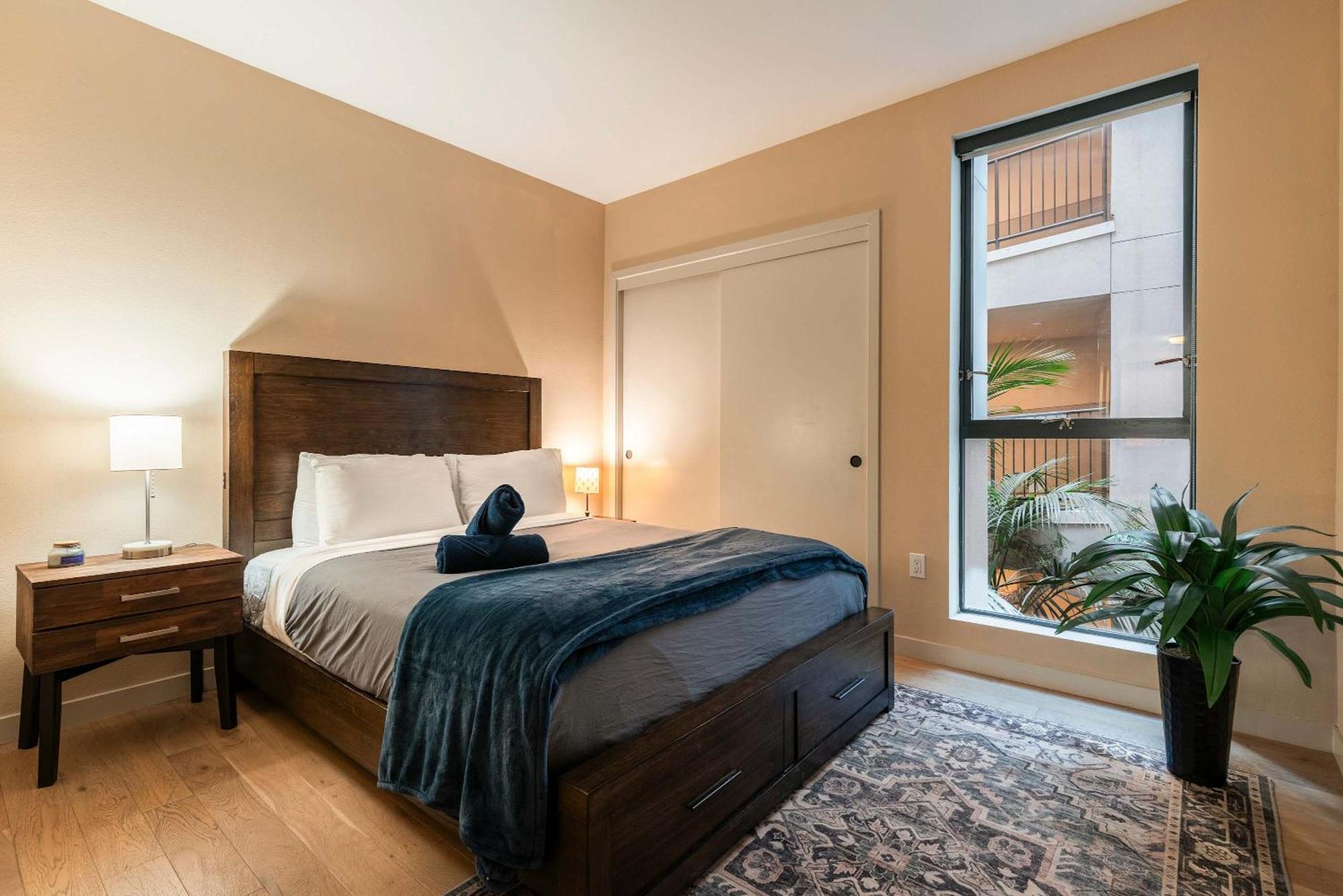 2br Hollywood Walk Luxury * Los Angeles