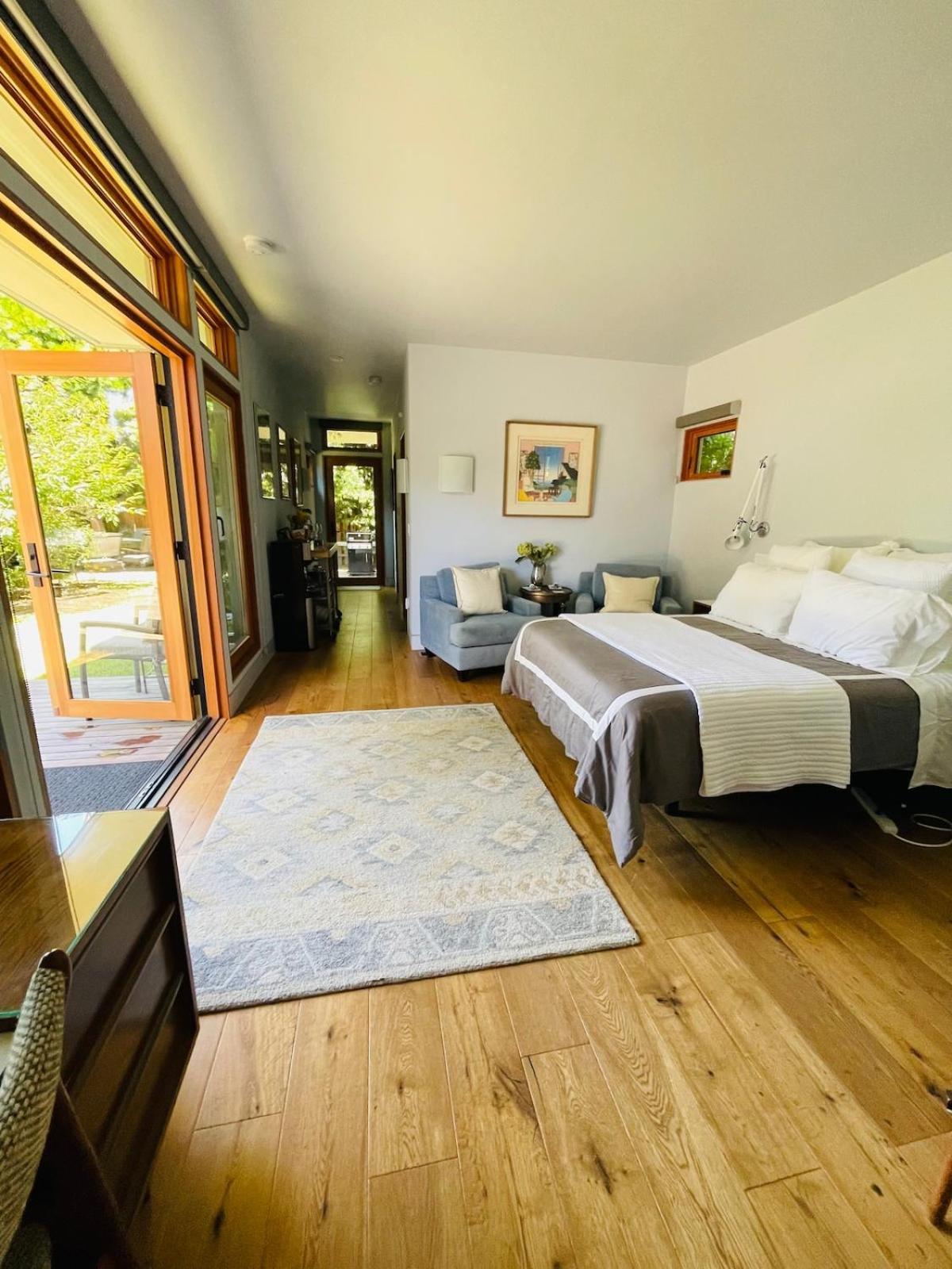 Del Rey/culver Dream Oasis Los Angeles