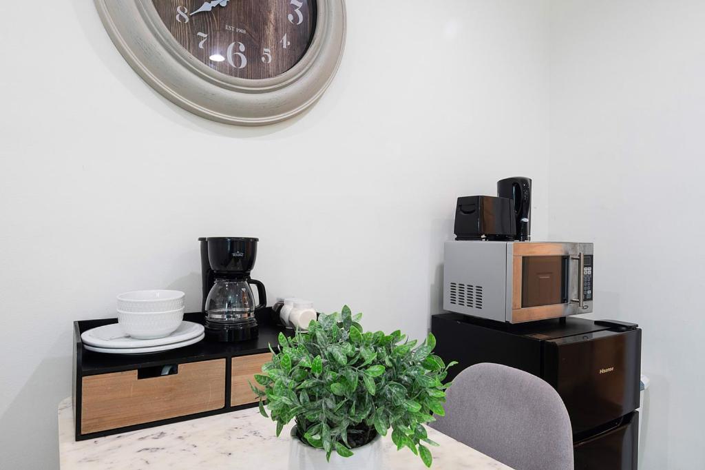 Apartment Cozy Ground-floor Near Beverly Hills Dining & Pico Blvd Los Angeles