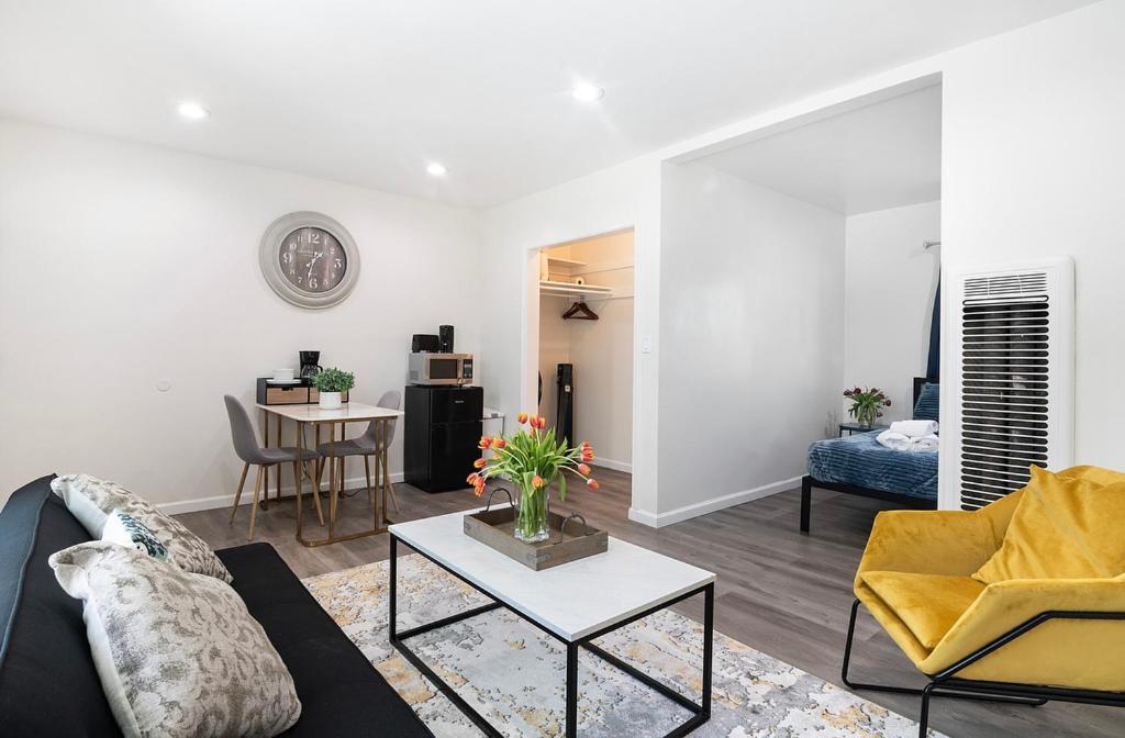 Cozy Ground-floor Near Beverly Hills Dining & Pico Blvd * Los Angeles