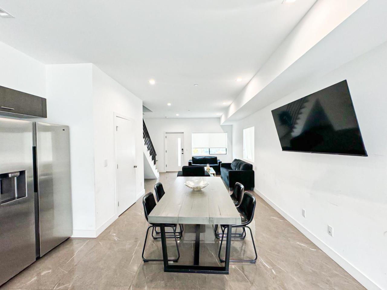 Holiday home Stylish 4br Townhouse In Mid - Cr2-c2