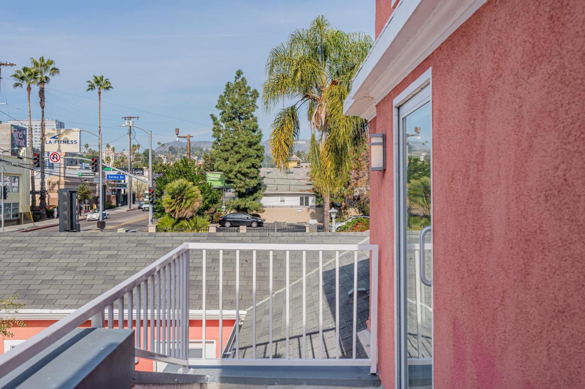 Apartment Day Dreams By Avantstay Private Balcony A Hollywood Location Los Angeles