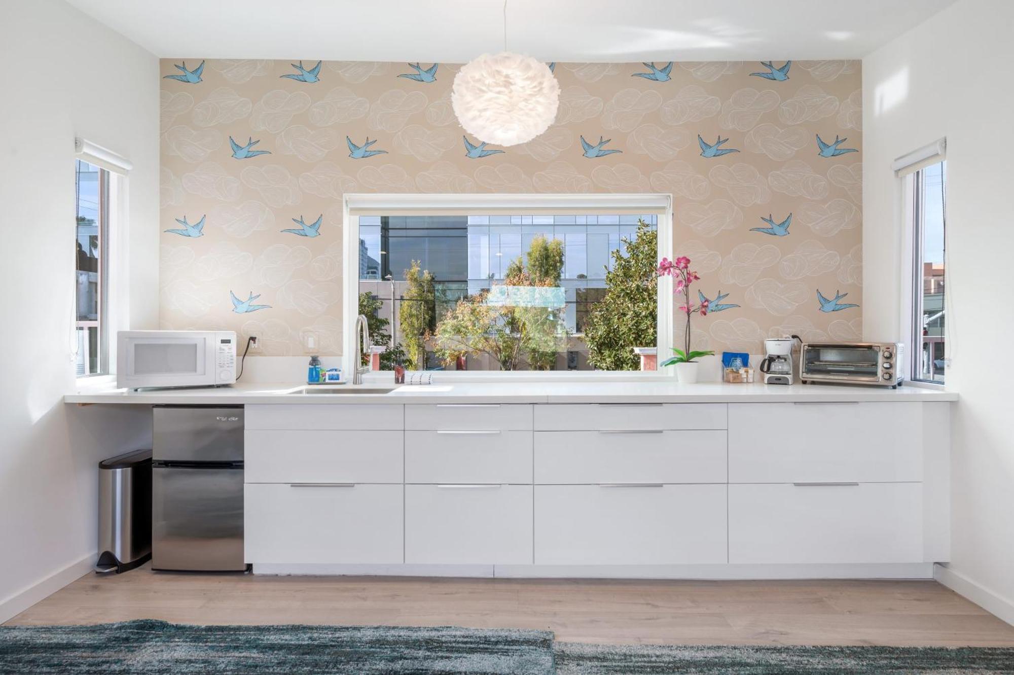 Apartment Day Dreams By Avantstay Private Balcony A Hollywood Location