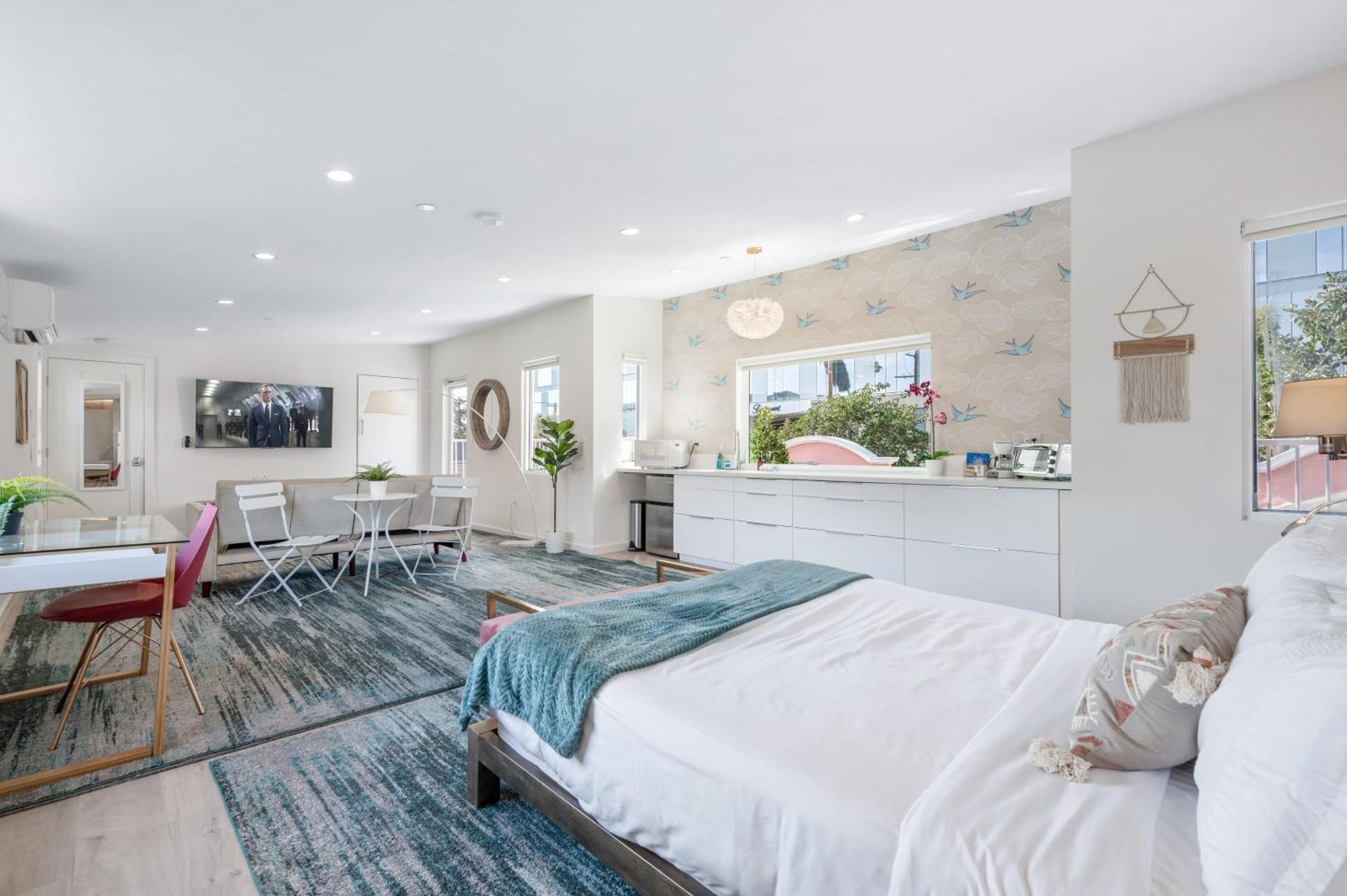 Day Dreams By Avantstay Private Balcony A Hollywood Location Los Angeles