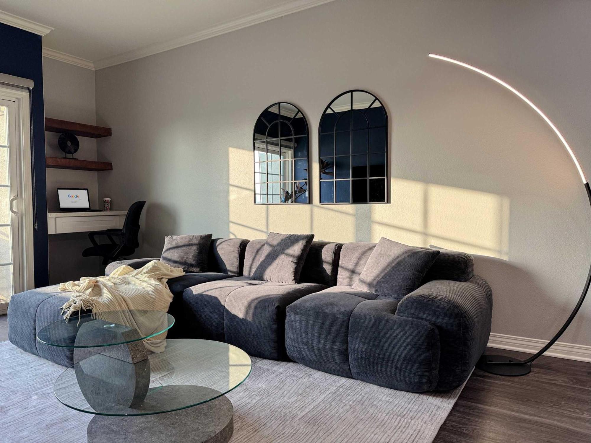 Bright & Spacious In Iconic La Neighborhood-free Parking Los Angeles
