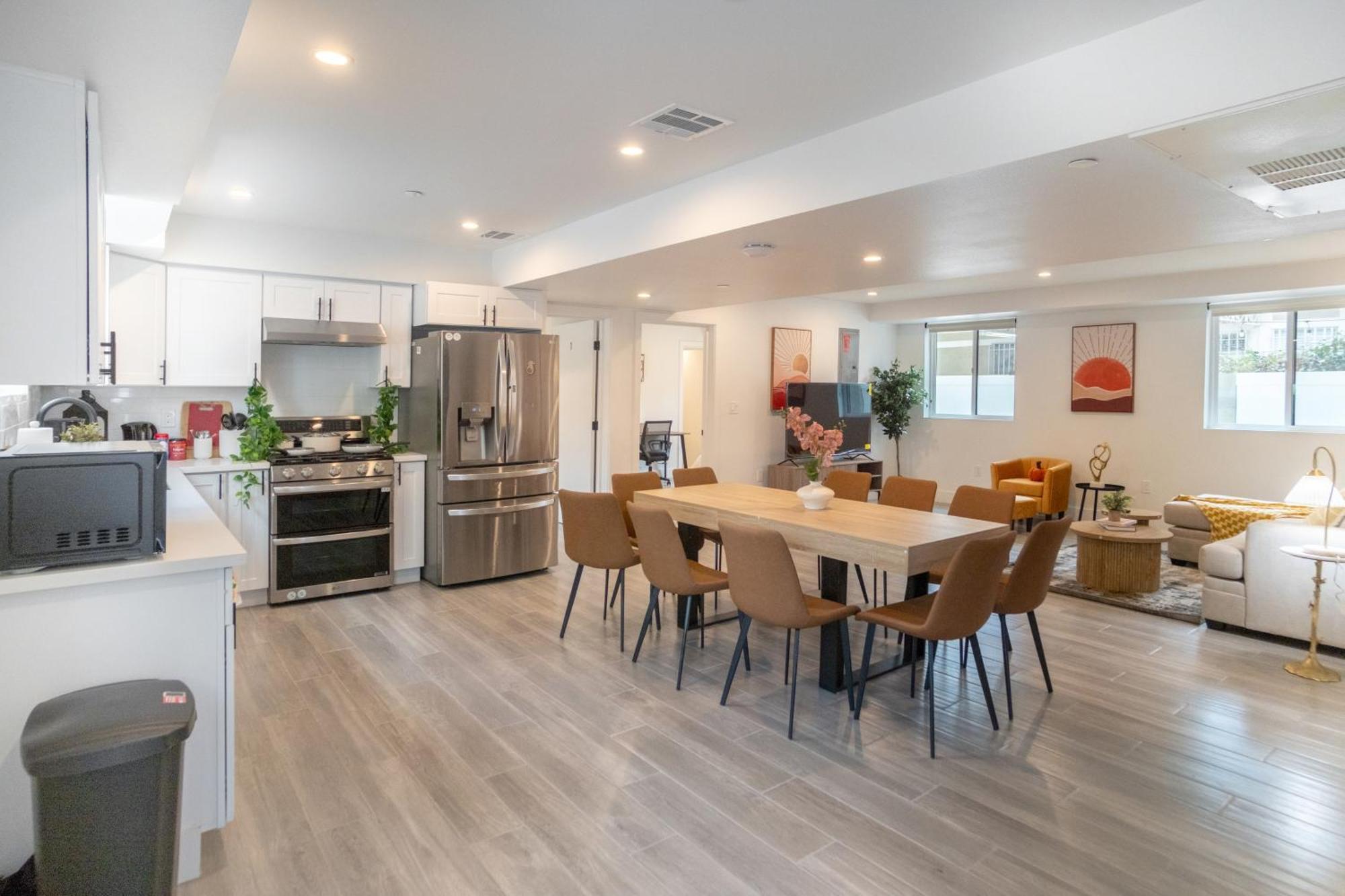 Cozy Urban Retreat Near Downtown La & Usc - Private With Shared Living And Kitchen Los Angeles
