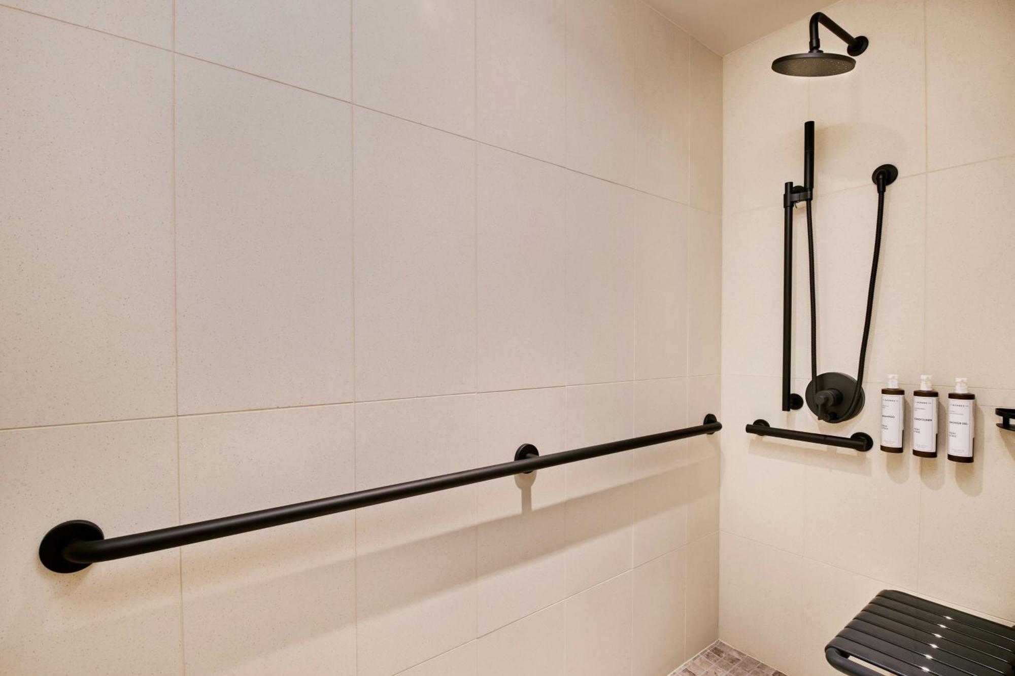 Ac By Marriott Downtown Angeles 4*