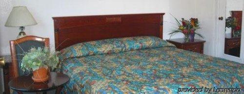 Motel Rose Bowl