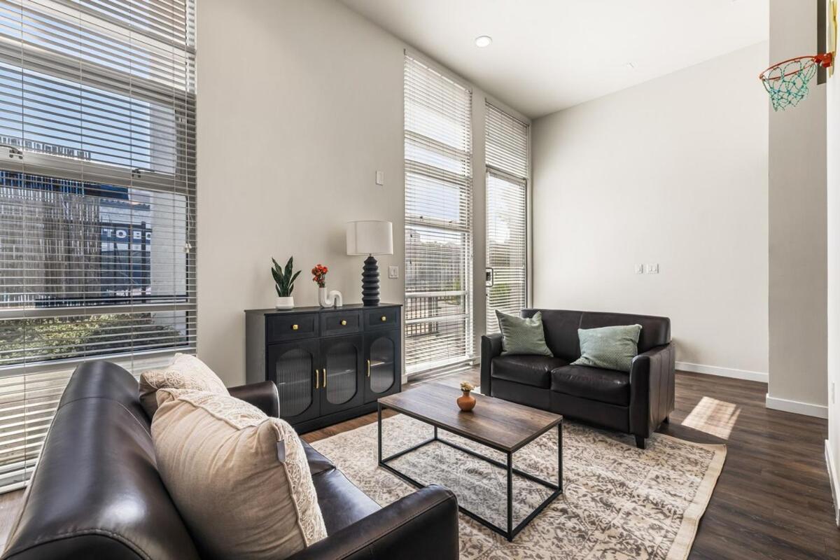 Dtla Loft, Parking, Pool, Gym, Steps To Crypto Arena Apartment Los Angeles