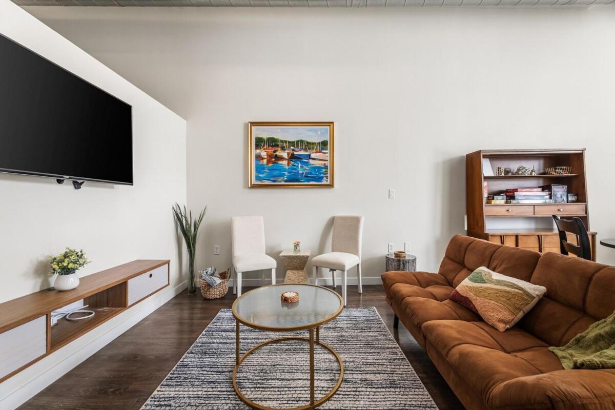 Dtla Loft, Parking, Pool, Gym, Steps To Crypto Arena