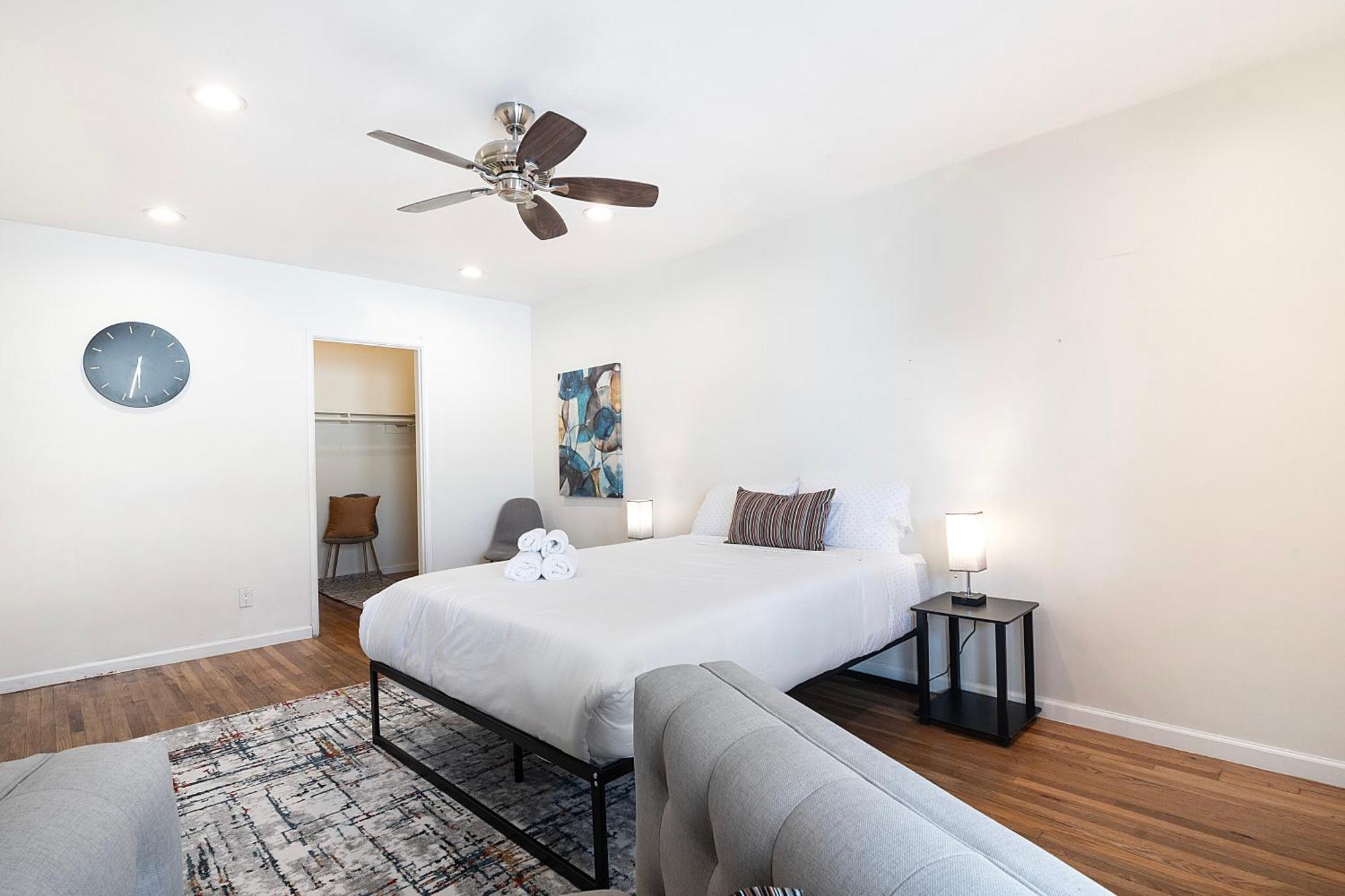Apartment Charming 2nd-floor Near Beverly Hills And La Attractions