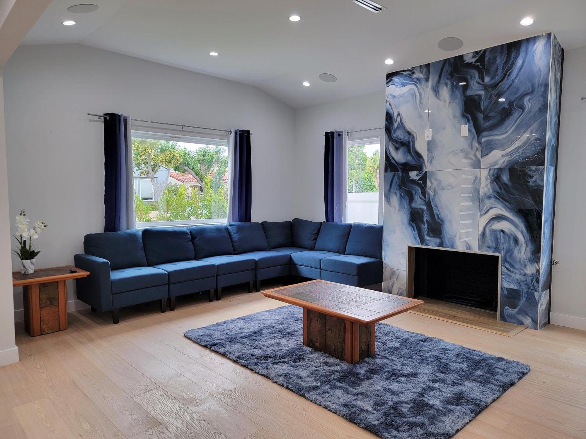 Holiday home Modern Luxury 3 Bedroom Next To La Cienega Plaza With Parking, Wifi, Tv, Bbq 10 Minutes To Rodeo Drive *
