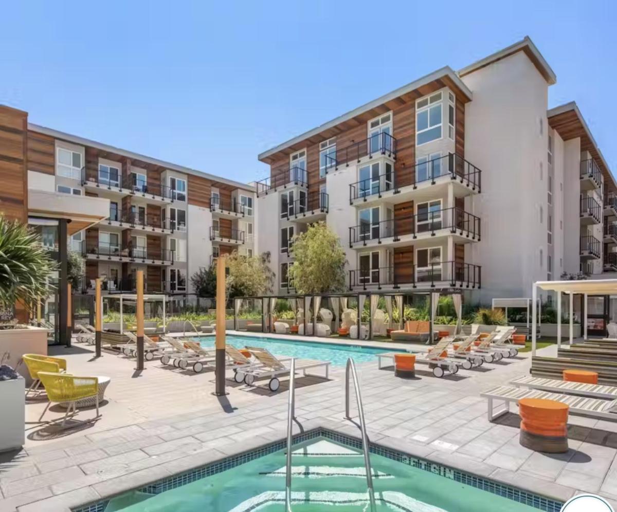 Marina Del Rey With Amenities Apartment *