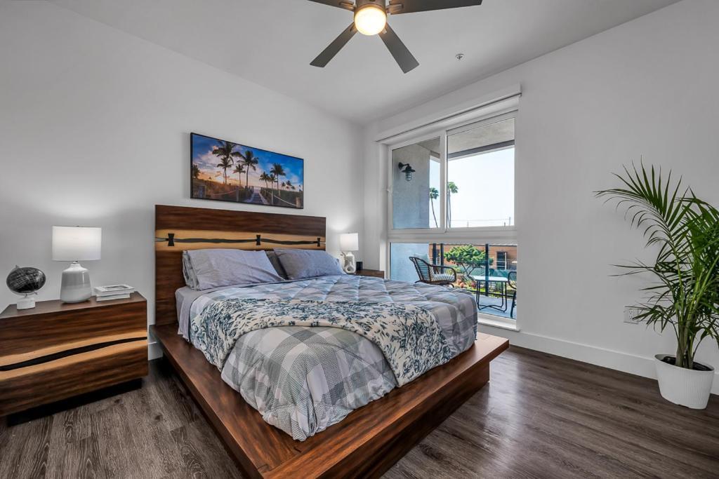 Marina Del Rey With Amenities Los Angeles