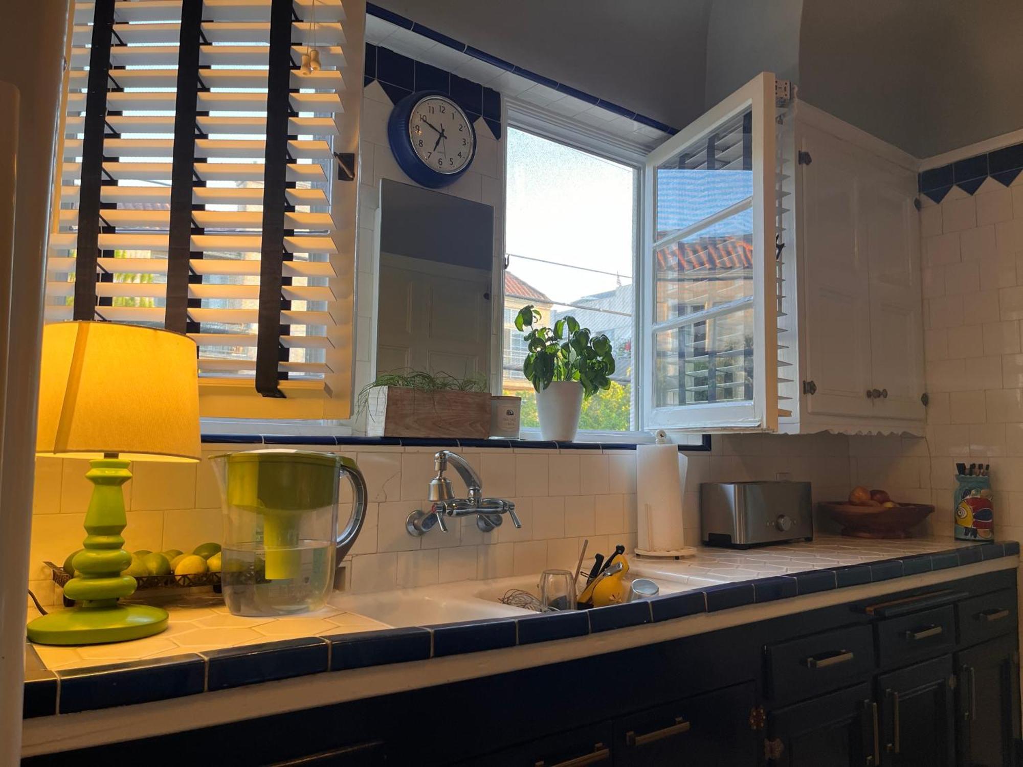 5-star Beverlyhills Homestay