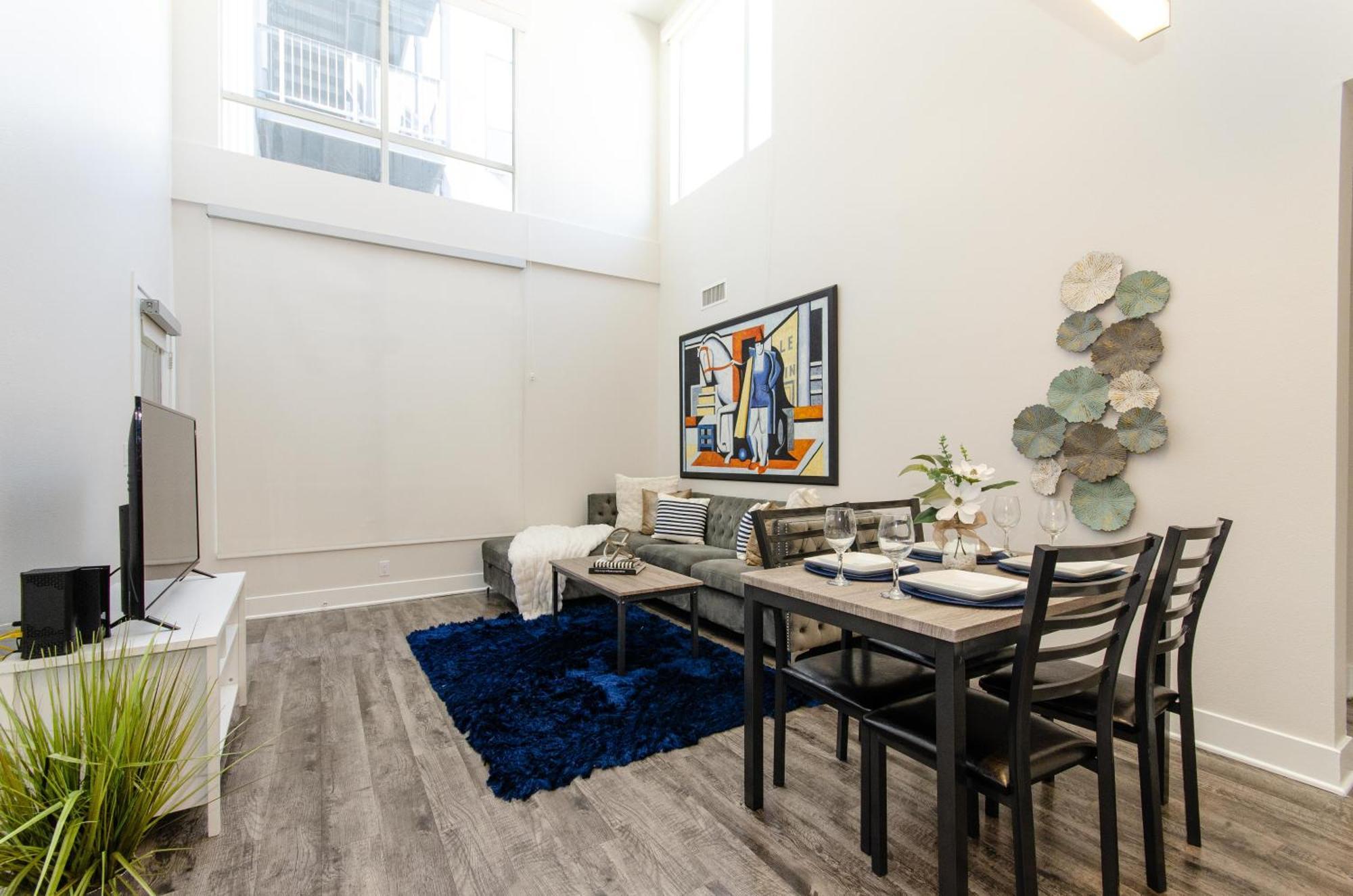 Luxury Penthouse In Prime Hollywood Location Los Angeles