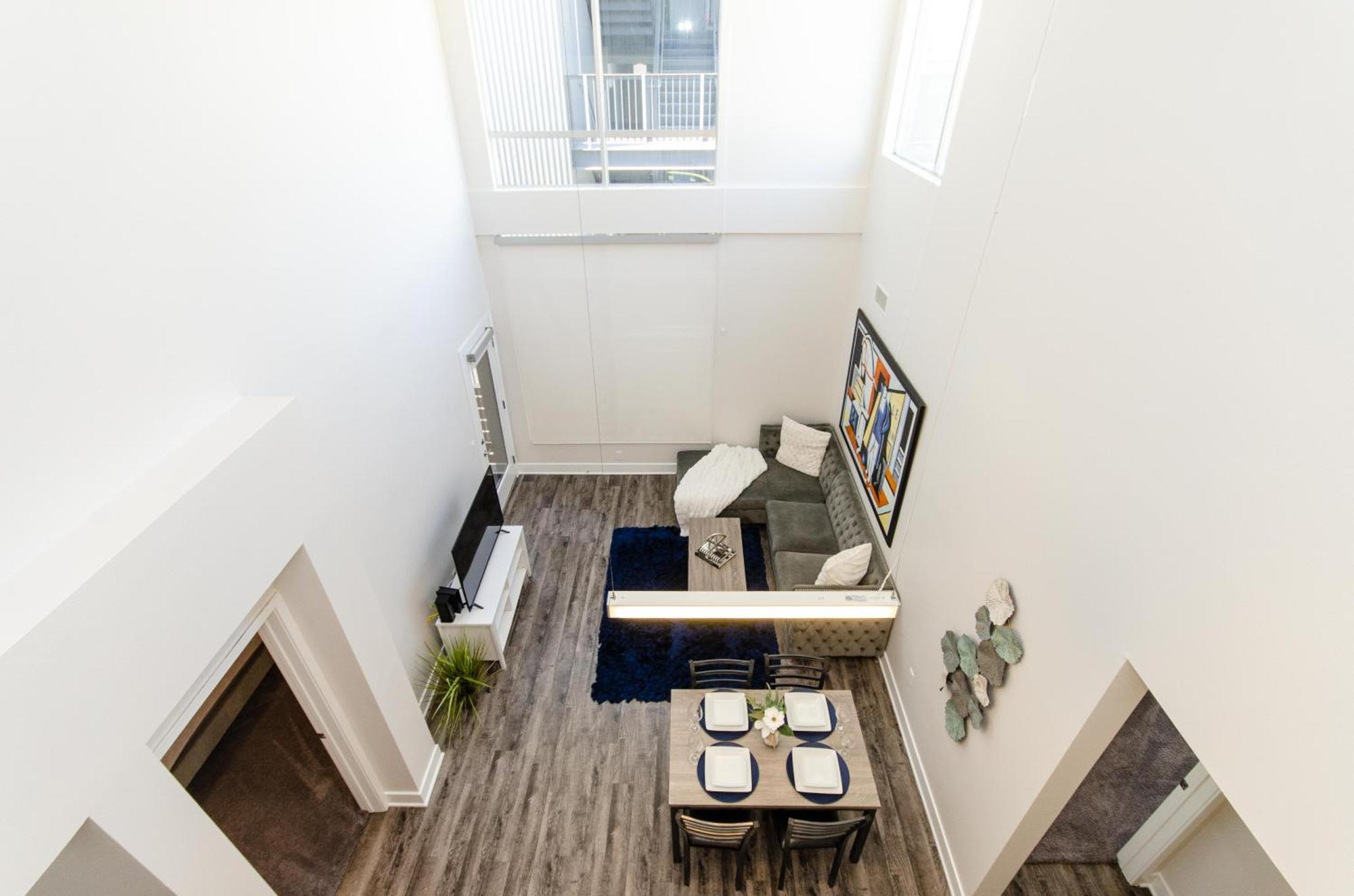 Luxury Penthouse In Prime Hollywood Location Los Angeles