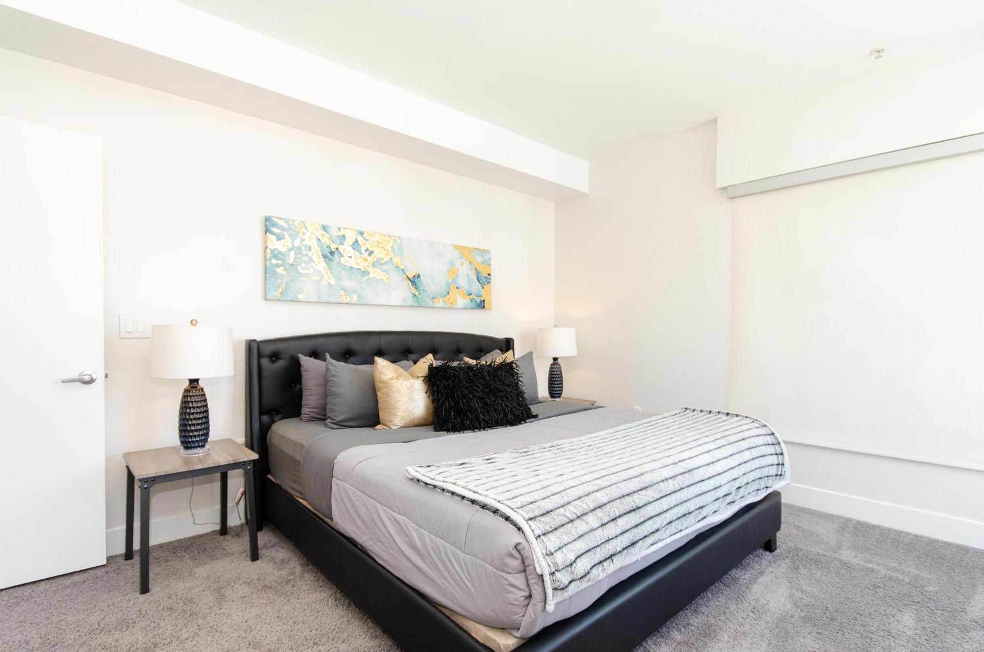 Luxury Penthouse In Prime Hollywood Location Los Angeles