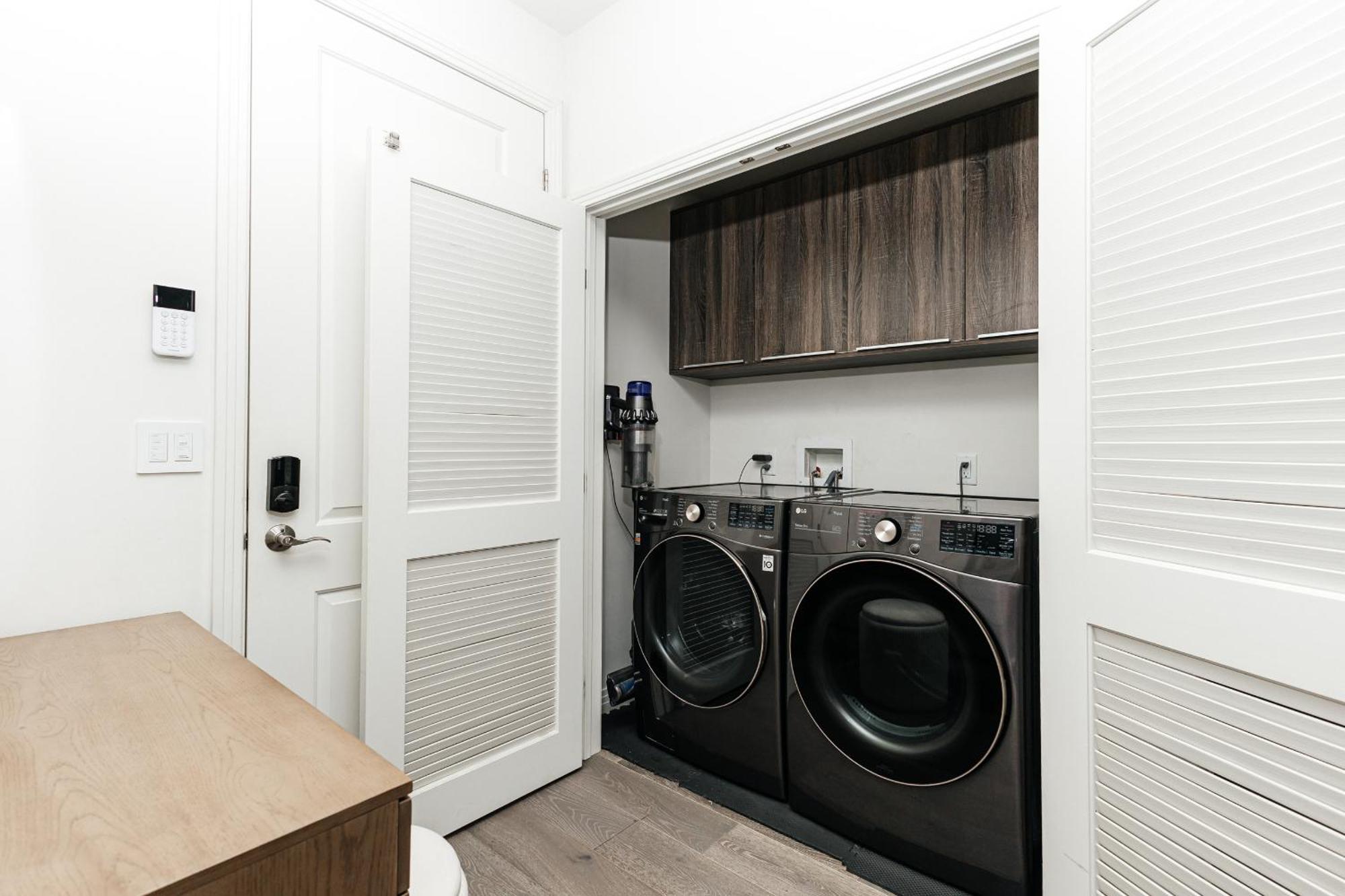 Apartment 3bd 2ba Vest Village *
