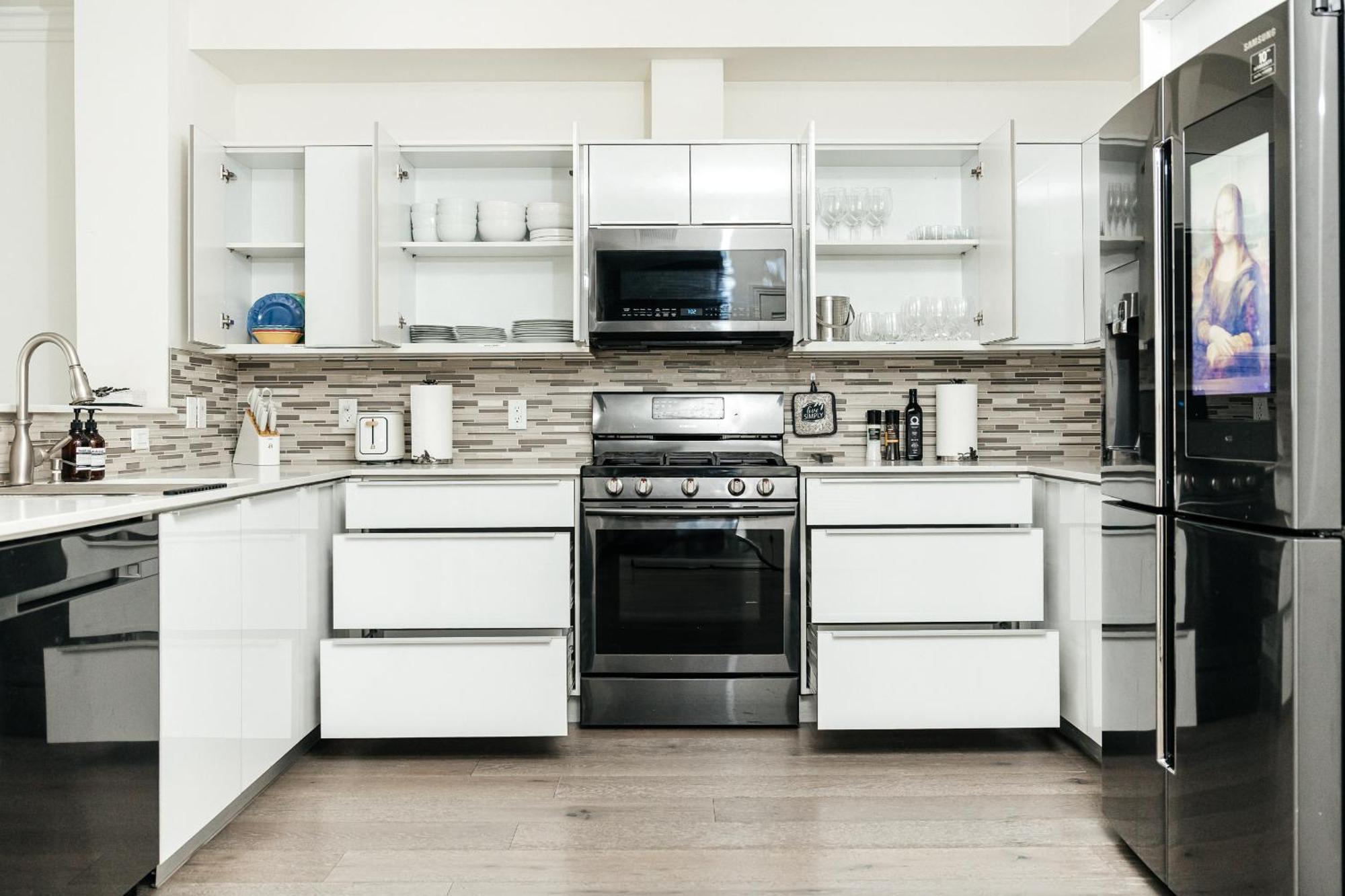3bd 2ba Vest Village Los Angeles