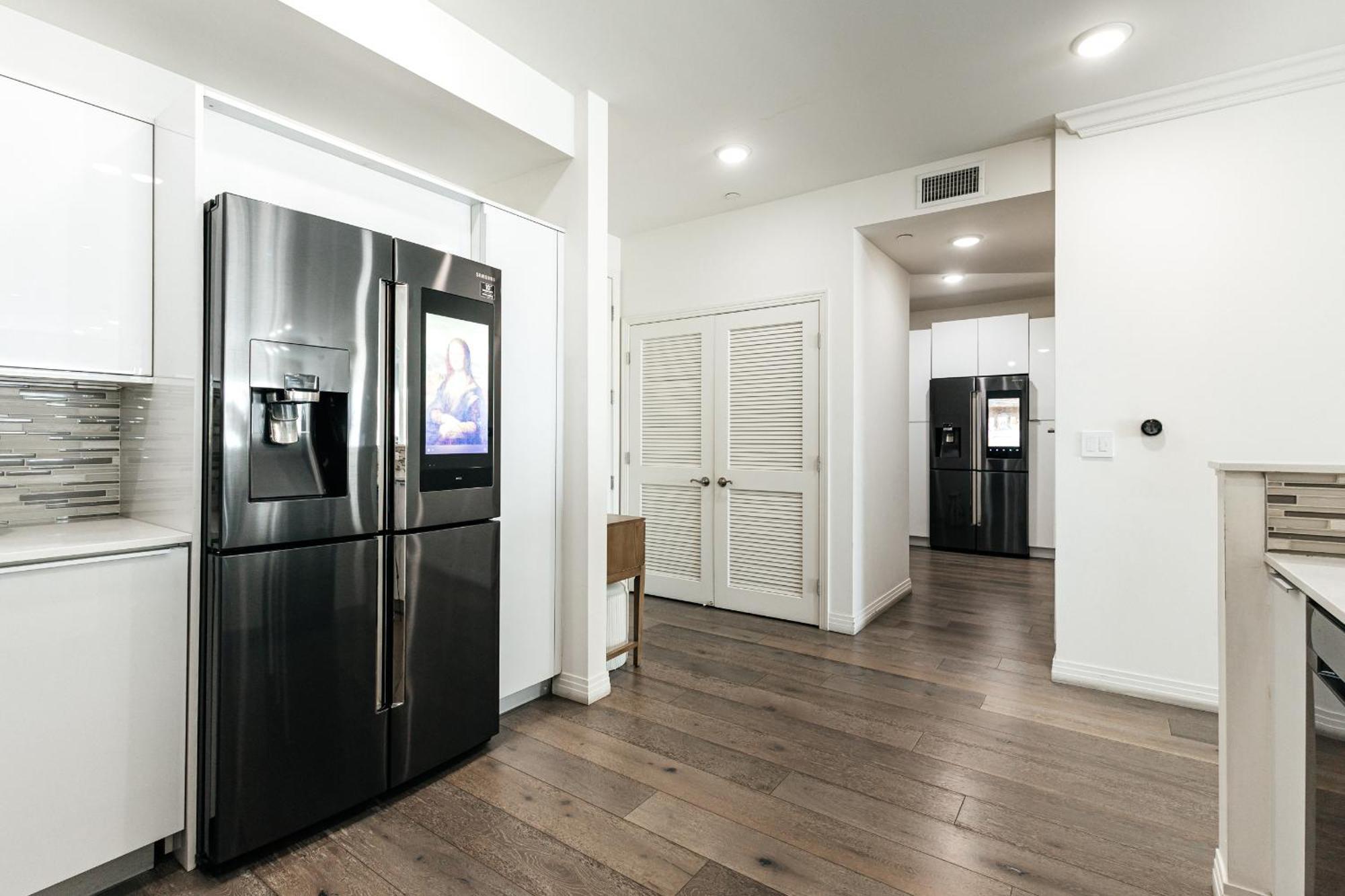 3bd 2ba Vest Village * Los Angeles