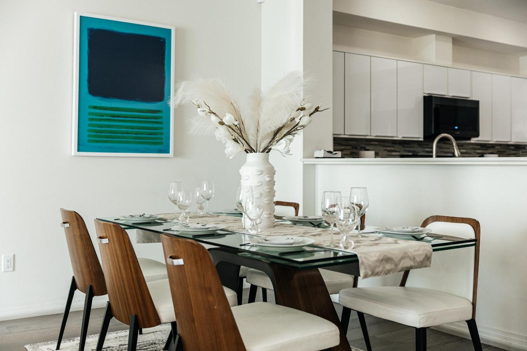 Apartment 3bd 2ba Vest Village Los Angeles
