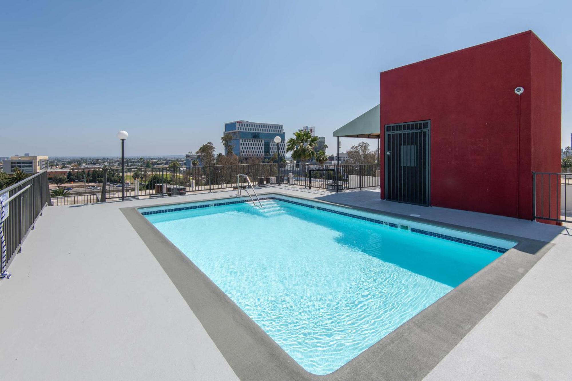 Hollywood Haven Homes *