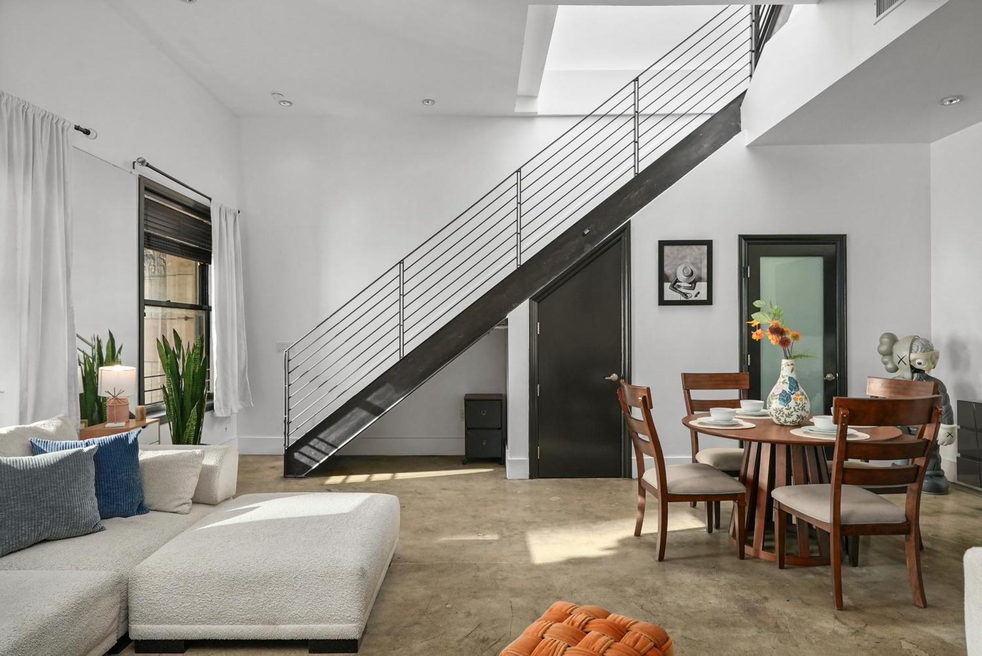Audemar Boutique And Homes