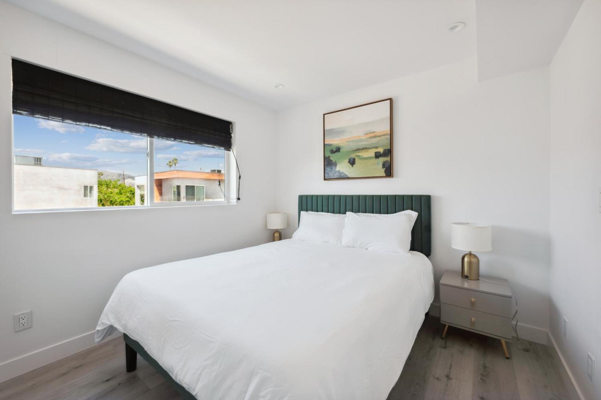 Hollywood Sign View 3bdr Luxury Townhouse In Hollywood Area Holiday home Los Angeles