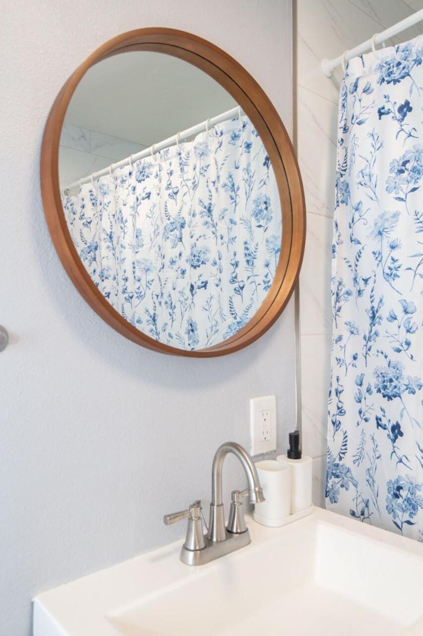 Charming 3br With Complimentary Parking Onsite * Los Angeles
