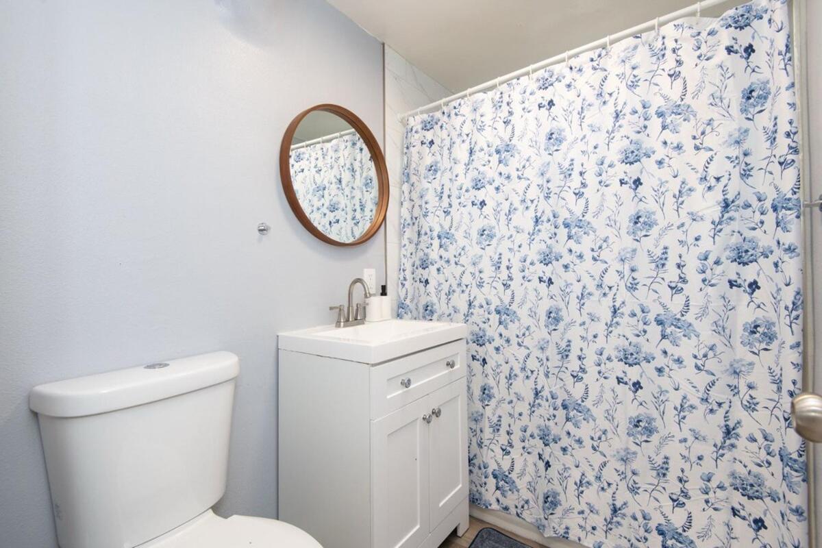 Apartment Charming 3br With Complimentary Parking Onsite *