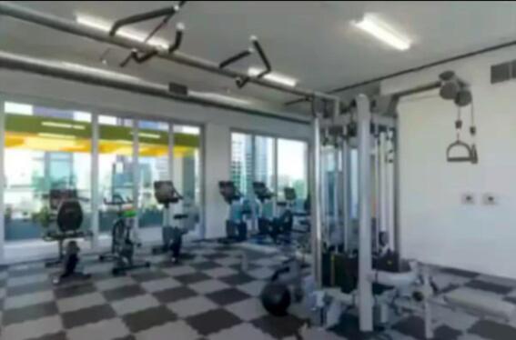 Lovely 3br With Balcony And Rooftop Pool Views * Los Angeles