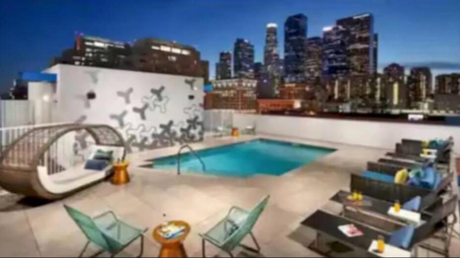 Lovely 3br With Balcony And Rooftop Pool Views Apartment *