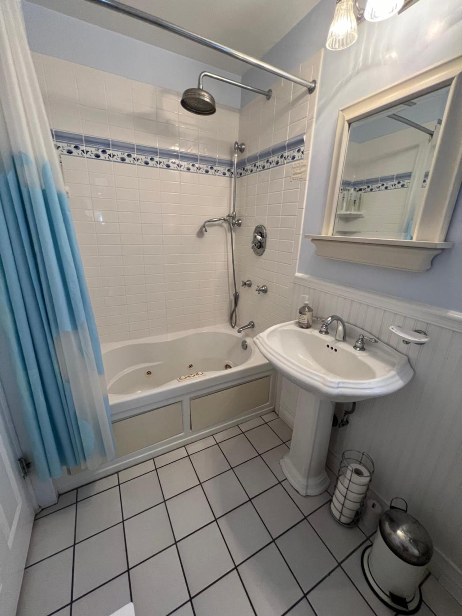 Chic Venice Steps From The Canals & Casa de férias Los Angeles