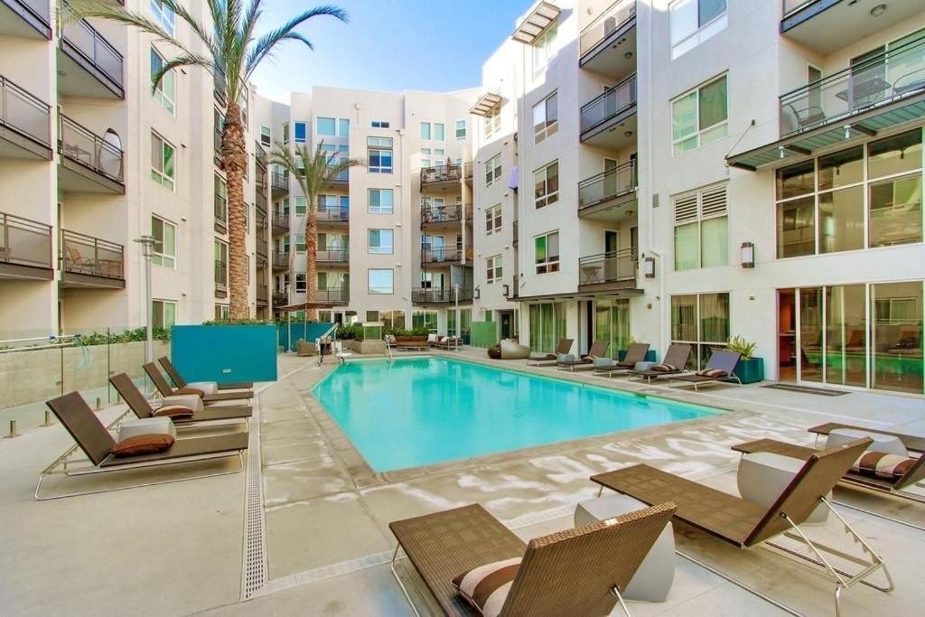 Apartment 2bdr Away From In Marina Del Rey