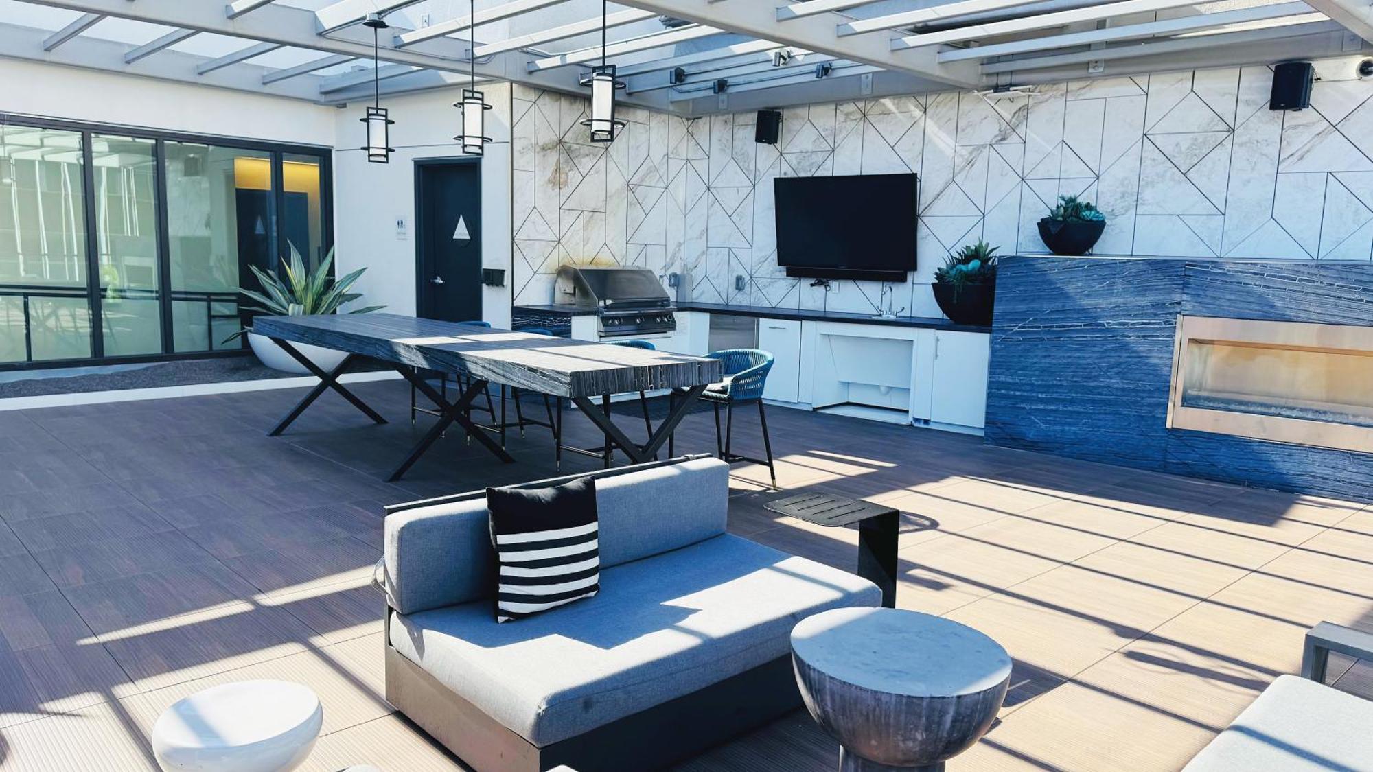 Hollywood Sunset Cozy Nest - Free Parking Apartment