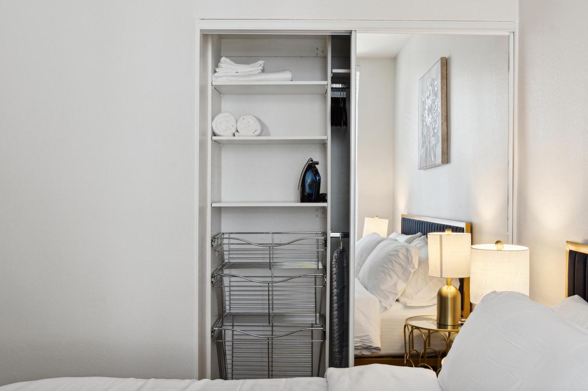 2bdr Away From In Marina Del Rey *