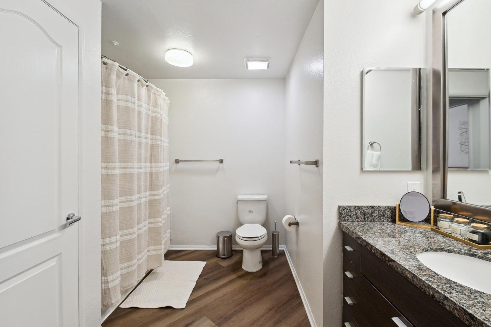 2bdr Away From In Marina Del Rey